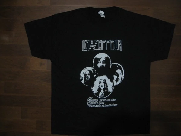 Led Zeppelin- Group Picture -Very Rare Vintage -T-Shirt